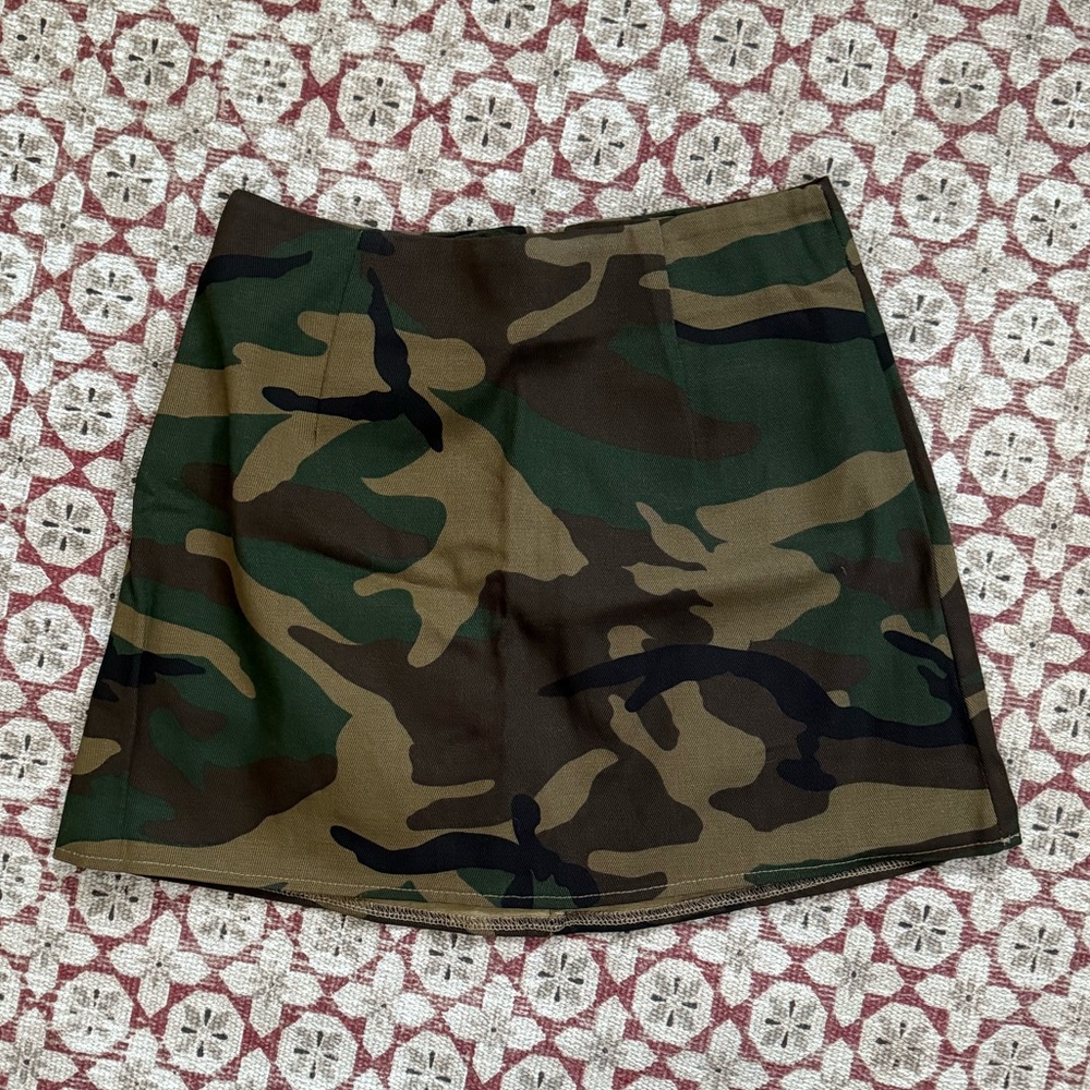 Princess Polly Green and Brown Camouflage Mini Skirt